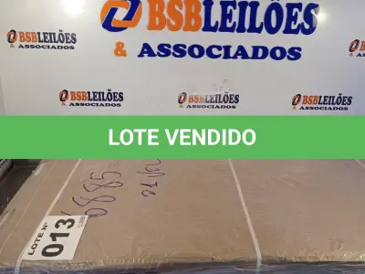 LOTE 013 - 01 - ARMÁRIO AÉREO COZINHAS ITATIAIA LUCE - 3 PORTAS - BRANCO (NO ESTADO, NÃO SABEMOS SE FUNCIONA. LEILÃO NÃO TEM GARANTIA E NEM DEVOLUÇÃO, SUJEITO A POSSÍVEIS AVARIAS VISÍVEIS/OCULTAS E/OU AUSÊNCIA DE COMPONENTES)