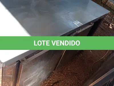 LOTE 513 - 01 BALCÃO EM INOX REFRIGERADO COM 02 PORTAS. (NO ESTADO, LEILÃO NÃO TEM GARANTIA E NEM DEVOLUÇÃO, SUJEITO A POSSÍVEIS AVARIAS VISÍVEIS/OCULTAS E/OU AUSÊNCIA DE COMPONENTES).