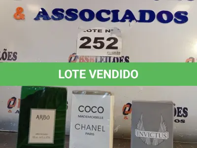 LOTE 252 - 03 – PERFUMES DIVERSOS (NO ESTADO, NÃO SABEMOS SE FUNCIONA. LEILÃO NÃO TEM GARANTIA E NEM DEVOLUÇÃO, SUJEITO A POSSÍVEIS AVARIAS VISÍVEIS/OCULTAS E/OU AUSÊNCIA DE COMPONENTES)