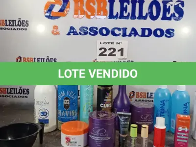 LOTE 221 - 15 – COSMÉTICOS DIVERSOS (NO ESTADO, NÃO SABEMOS SE FUNCIONA. LEILÃO NÃO TEM GARANTIA E NEM DEVOLUÇÃO, SUJEITO A POSSÍVEIS AVARIAS VISÍVEIS/OCULTAS E/OU AUSÊNCIA DE COMPONENTES)