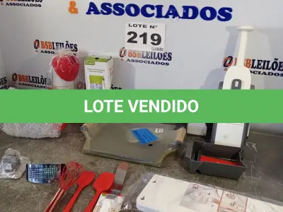 LOTE 219 - 10 - ITENS DOMÉSTICOS DIVERSOS (NO ESTADO, NÃO SABEMOS SE FUNCIONA. LEILÃO NÃO TEM GARANTIA E NEM DEVOLUÇÃO, SUJEITO A POSSÍVEIS AVARIAS VISÍVEIS/OCULTAS E/OU AUSÊNCIA DE COMPONENTES)