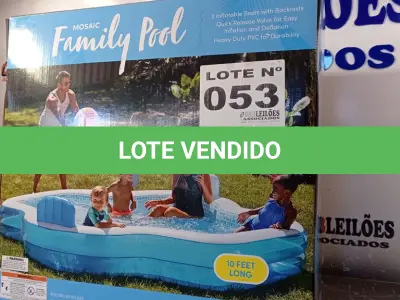 LOTE 053 - 01 - PISCINA INFLÁVEL FAMÍLIA ELEGANTE (NO ESTADO, NÃO SABEMOS SE FUNCIONA. LEILÃO NÃO TEM GARANTIA E NEM DEVOLUÇÃO, SUJEITO A POSSÍVEIS AVARIAS VISÍVEIS/OCULTAS E/OU AUSÊNCIA DE COMPONENTES)