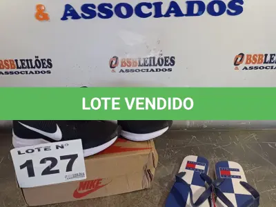 LOTE 127 - 02 – PARES DE CALÇADOS MASCULINO Nº 41 (NO ESTADO, NÃO SABEMOS SE FUNCIONA. LEILÃO NÃO TEM GARANTIA E NEM DEVOLUÇÃO, SUJEITO A POSSÍVEIS AVARIAS VISÍVEIS/OCULTAS E/OU AUSÊNCIA DE COMPONENTES)