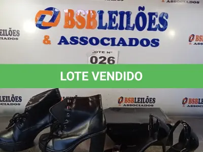 LOTE 026 - 02 – PARES DE CALÇADOS FEMININO Nº 38 (NO ESTADO, NÃO SABEMOS SE FUNCIONA. LEILÃO NÃO TEM GARANTIA E NEM DEVOLUÇÃO, SUJEITO A POSSÍVEIS AVARIAS VISÍVEIS/OCULTAS E/OU AUSÊNCIA DE COMPONENTES)