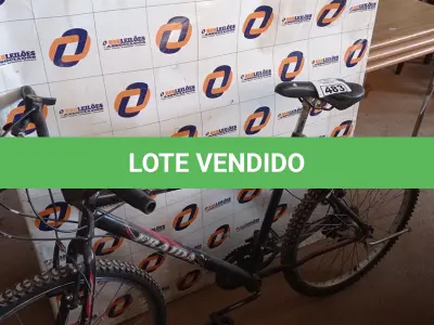 LOTE 483 - 01 BICICLETA ARO 26. (NO ESTADO, LEILÃO NÃO TEM GARANTIA E NEM DEVOLUÇÃO, SUJEITO A POSSÍVEIS AVARIAS VISÍVEIS/OCULTAS E/OU AUSÊNCIA DE COMPONENTES).