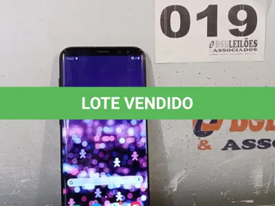 LOTE 019 - 01 - SAMSUNG GALAXY S8 PLUS (NO ESTADO, NÃO SABEMOS SE FUNCIONA. LEILÃO NÃO TEM GARANTIA E NEM DEVOLUÇÃO, SUJEITO A POSSÍVEIS AVARIAS VISÍVEIS/OCULTAS E/OU AUSÊNCIA DE COMPONENTES)