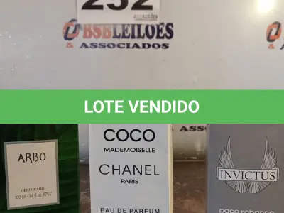 LOTE 252 - 03 – PERFUMES DIVERSOS (NO ESTADO, NÃO SABEMOS SE FUNCIONA. LEILÃO NÃO TEM GARANTIA E NEM DEVOLUÇÃO, SUJEITO A POSSÍVEIS AVARIAS VISÍVEIS/OCULTAS E/OU AUSÊNCIA DE COMPONENTES)
