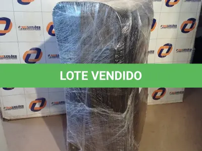 LOTE 251 - 01 - MALA DE VIAGEM (NO ESTADO, NÃO SABEMOS SE FUNCIONA. LEILÃO NÃO TEM GARANTIA E NEM DEVOLUÇÃO, SUJEITO A POSSÍVEIS AVARIAS VISÍVEIS/OCULTAS E/OU AUSÊNCIA DE COMPONENTES)