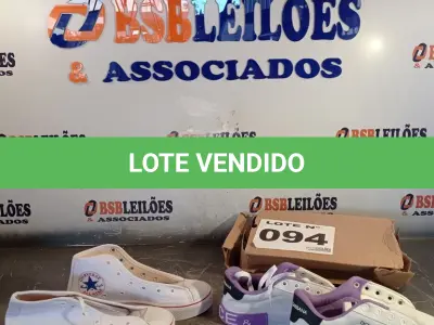 LOTE 094 - 02 – PARES DE CALÇADOS FEMININO Nº 35 (NO ESTADO, NÃO SABEMOS SE FUNCIONA. LEILÃO NÃO TEM GARANTIA E NEM DEVOLUÇÃO, SUJEITO A POSSÍVEIS AVARIAS VISÍVEIS/OCULTAS E/OU AUSÊNCIA DE COMPONENTES)