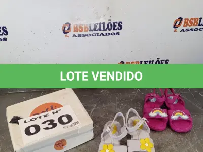 LOTE 030 - 03 – PARES DE CALÇADOS INFANTIL Nº 25 (NO ESTADO, NÃO SABEMOS SE FUNCIONA. LEILÃO NÃO TEM GARANTIA E NEM DEVOLUÇÃO, SUJEITO A POSSÍVEIS AVARIAS VISÍVEIS/OCULTAS E/OU AUSÊNCIA DE COMPONENTES)