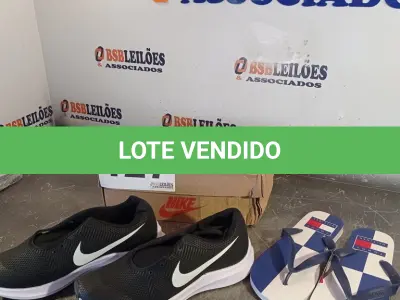 LOTE 127 - 02 – PARES DE CALÇADOS MASCULINO Nº 41 (NO ESTADO, NÃO SABEMOS SE FUNCIONA. LEILÃO NÃO TEM GARANTIA E NEM DEVOLUÇÃO, SUJEITO A POSSÍVEIS AVARIAS VISÍVEIS/OCULTAS E/OU AUSÊNCIA DE COMPONENTES)