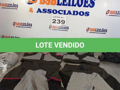 LOTE 239 - 07 – PEÇAS DE ROUPAS FEMININAS (NO ESTADO, NÃO SABEMOS SE FUNCIONA. LEILÃO NÃO TEM GARANTIA E NEM DEVOLUÇÃO, SUJEITO A POSSÍVEIS AVARIAS VISÍVEIS/OCULTAS E/OU AUSÊNCIA DE COMPONENTES)