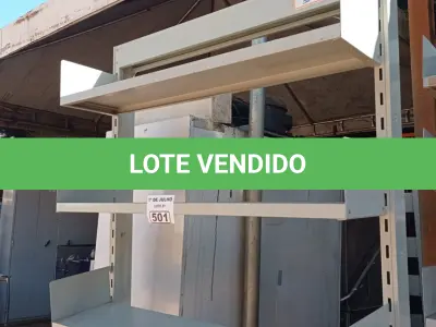 LOTE 501 - 01 ESTANTE DE FERRO COM 06 PRATELEIRAS. (NO ESTADO, LEILÃO NÃO TEM GARANTIA E NEM DEVOLUÇÃO, SUJEITO A POSSÍVEIS AVARIAS VISÍVEIS/OCULTAS E/OU AUSÊNCIA DE COMPONENTES).