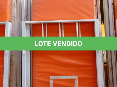LOTE 530 - 01 BELICHE EM METAL COMPLETA. (NO ESTADO, LEILÃO NÃO TEM GARANTIA E NEM DEVOLUÇÃO, SUJEITO A POSSÍVEIS AVARIAS VISÍVEIS/OCULTAS E/OU AUSÊNCIA DE COMPONENTES).