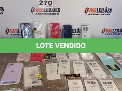 LOTE 270 - 01 – 26 ACESSÓRIOS PARA CELULARES (NO ESTADO, NÃO SABEMOS SE FUNCIONA. LEILÃO NÃO TEM GARANTIA E NEM DEVOLUÇÃO, SUJEITO A POSSÍVEIS AVARIAS VISÍVEIS/OCULTAS E/OU AUSÊNCIA DE COMPONENTES)