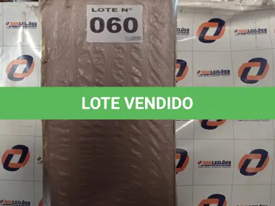 LOTE 060 - 01 - APARADOR BUFFET RETRÔ 4 PORTAS DALLAS (NO ESTADO, NÃO SABEMOS SE FUNCIONA. LEILÃO NÃO TEM GARANTIA E NEM DEVOLUÇÃO, SUJEITO A POSSÍVEIS AVARIAS VISÍVEIS/OCULTAS E/OU AUSÊNCIA DE COMPONENTES)