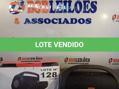 LOTE 128 - 01 – CAIXA DE SOM (NO ESTADO, NÃO SABEMOS SE FUNCIONA. LEILÃO NÃO TEM GARANTIA E NEM DEVOLUÇÃO, SUJEITO A POSSÍVEIS AVARIAS VISÍVEIS/OCULTAS E/OU AUSÊNCIA DE COMPONENTES)
