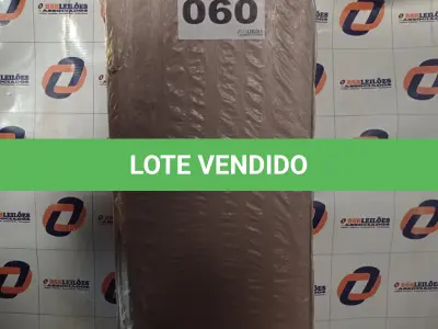 LOTE 060 - 01 - APARADOR BUFFET RETRÔ 4 PORTAS DALLAS (NO ESTADO, NÃO SABEMOS SE FUNCIONA. LEILÃO NÃO TEM GARANTIA E NEM DEVOLUÇÃO, SUJEITO A POSSÍVEIS AVARIAS VISÍVEIS/OCULTAS E/OU AUSÊNCIA DE COMPONENTES)