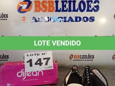LOTE 147 - 02 – PARES DE CALÇADOS FEMININO Nº 39 (NO ESTADO, NÃO SABEMOS SE FUNCIONA. LEILÃO NÃO TEM GARANTIA E NEM DEVOLUÇÃO, SUJEITO A POSSÍVEIS AVARIAS VISÍVEIS/OCULTAS E/OU AUSÊNCIA DE COMPONENTES)