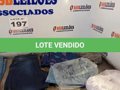 LOTE 197 - 06 – PEÇAS DE ROUPAS FEMININAS (NO ESTADO, NÃO SABEMOS SE FUNCIONA. LEILÃO NÃO TEM GARANTIA E NEM DEVOLUÇÃO, SUJEITO A POSSÍVEIS AVARIAS VISÍVEIS/OCULTAS E/OU AUSÊNCIA DE COMPONENTES)