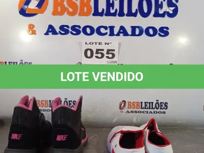 LOTE 055 - 02 – PARES DE CALÇADOS FEMININO Nº 36 (NO ESTADO, NÃO SABEMOS SE FUNCIONA. LEILÃO NÃO TEM GARANTIA E NEM DEVOLUÇÃO, SUJEITO A POSSÍVEIS AVARIAS VISÍVEIS/OCULTAS E/OU AUSÊNCIA DE COMPONENTES)