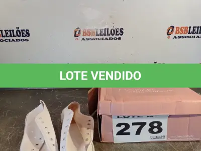 LOTE 278 - 02 – PARES DE CALÇADOS FEMININO Nº 39 (NO ESTADO, NÃO SABEMOS SE FUNCIONA. LEILÃO NÃO TEM GARANTIA E NEM DEVOLUÇÃO, SUJEITO A POSSÍVEIS AVARIAS VISÍVEIS/OCULTAS E/OU AUSÊNCIA DE COMPONENTES)