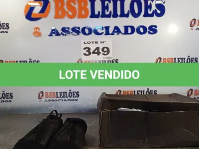 LOTE 349 - 02 – PARES DE CALÇADOS Nº 40 (NO ESTADO, NÃO SABEMOS SE FUNCIONA. LEILÃO NÃO TEM GARANTIA E NEM DEVOLUÇÃO, SUJEITO A POSSÍVEIS AVARIAS VISÍVEIS/OCULTAS E/OU AUSÊNCIA DE COMPONENTES)