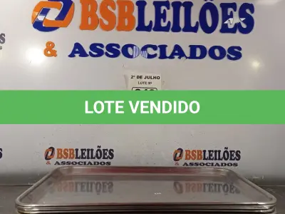 LOTE 040 - 10 BANDEJAS EM AÇO INOX. (NO ESTADO, LEILÃO NÃO TEM GARANTIA E NEM DEVOLUÇÃO, SUJEITO A POSSÍVEIS AVARIAS VISÍVEIS/OCULTAS E/OU AUSÊNCIA DE COMPONENTES).