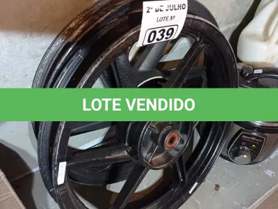 LOTE 039 - 01 PAR DE RODAS DE LIGA LEVE PARA MOTOS ARO 18. (NO ESTADO, LEILÃO NÃO TEM GARANTIA E NEM DEVOLUÇÃO, SUJEITO A POSSÍVEIS AVARIAS VISÍVEIS/OCULTAS E/OU AUSÊNCIA DE COMPONENTES).