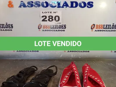 LOTE 280 - 02 – PARES DE CALÇADOS FEMININO Nº 37 (NO ESTADO, NÃO SABEMOS SE FUNCIONA. LEILÃO NÃO TEM GARANTIA E NEM DEVOLUÇÃO, SUJEITO A POSSÍVEIS AVARIAS VISÍVEIS/OCULTAS E/OU AUSÊNCIA DE COMPONENTES)
