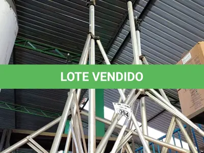 LOTE 094 - 04 TRIPÉS. (NO ESTADO, LEILÃO NÃO TEM GARANTIA E NEM DEVOLUÇÃO, SUJEITO A POSSÍVEIS AVARIAS VISÍVEIS/OCULTAS E/OU AUSÊNCIA DE COMPONENTES).