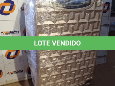 LOTE 325 - 01 - MALA DE VIAGEM (NO ESTADO, NÃO SABEMOS SE FUNCIONA. LEILÃO NÃO TEM GARANTIA E NEM DEVOLUÇÃO, SUJEITO A POSSÍVEIS AVARIAS VISÍVEIS/OCULTAS E/OU AUSÊNCIA DE COMPONENTES)