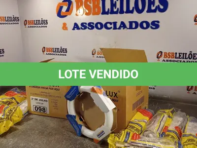 LOTE 098 - 02 CAIXAS COM LÂMPADAS FLUORESCENTES CIRCULARES 22W/6400K COM 06 PEÇAS CADA E 10 REATORES. (NO ESTADO, LEILÃO NÃO TEM GARANTIA E NEM DEVOLUÇÃO, SUJEITO A POSSÍVEIS AVARIAS VISÍVEIS/OCULTAS E/OU AUSÊNCIA DE COMPONENTES).