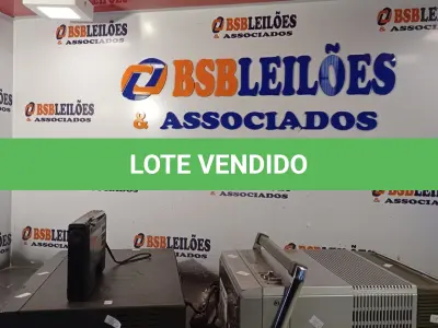 LOTE 031 - 01 RADIO, 01 TV/RADIO E 01 VIDEOCASSETE MARCAS E MODELOS DIVERSOS. (NO ESTADO, LEILÃO NÃO TEM GARANTIA E NEM DEVOLUÇÃO, SUJEITO A POSSÍVEIS AVARIAS VISÍVEIS/OCULTAS E/OU AUSÊNCIA DE COMPONENTES).