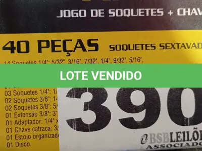 LOTE 390 - 01- JOGO DE SOQUETE 40 PEÇAS CHAVE REVERSÍVEL ¼ (NO ESTADO, NÃO SABEMOS SE FUNCIONA. LEILÃO NÃO TEM GARANTIA E NEM DEVOLUÇÃO, SUJEITO A POSSÍVEIS AVARIAS VISÍVEIS/OCULTAS E/OU AUSÊNCIA DE COMPONENTES)