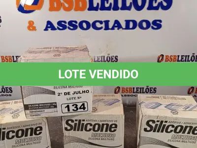 LOTE 134 - 04 CAIXAS COM ADESIVO DE SILICONE TRANSPARENTE. (NO ESTADO, LEILÃO NÃO TEM GARANTIA E NEM DEVOLUÇÃO, SUJEITO A POSSÍVEIS AVARIAS VISÍVEIS/OCULTAS E/OU AUSÊNCIA DE COMPONENTES).