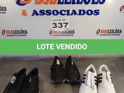 LOTE 337 - 03 – PARES DE CALÇADOS (NO ESTADO, NÃO SABEMOS SE FUNCIONA. LEILÃO NÃO TEM GARANTIA E NEM DEVOLUÇÃO, SUJEITO A POSSÍVEIS AVARIAS VISÍVEIS/OCULTAS E/OU AUSÊNCIA DE COMPONENTES)