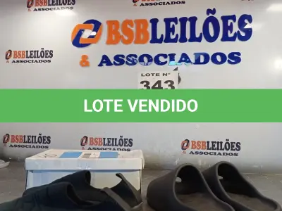 LOTE 343 - 02 – PARES DE CALÇADOS Nº 40 (NO ESTADO, NÃO SABEMOS SE FUNCIONA. LEILÃO NÃO TEM GARANTIA E NEM DEVOLUÇÃO, SUJEITO A POSSÍVEIS AVARIAS VISÍVEIS/OCULTAS E/OU AUSÊNCIA DE COMPONENTES)