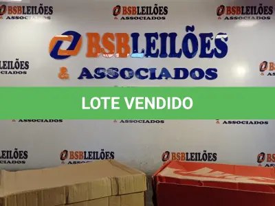 LOTE 344 - 02 – PARES DE CALÇADOS Nº 40 (NO ESTADO, NÃO SABEMOS SE FUNCIONA. LEILÃO NÃO TEM GARANTIA E NEM DEVOLUÇÃO, SUJEITO A POSSÍVEIS AVARIAS VISÍVEIS/OCULTAS E/OU AUSÊNCIA DE COMPONENTES)