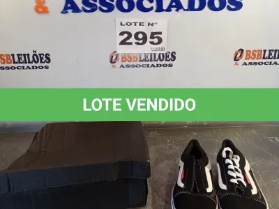 LOTE 295 - 02 – PARES DE CALÇADOS MASCULINO Nº 38 (NO ESTADO, NÃO SABEMOS SE FUNCIONA. LEILÃO NÃO TEM GARANTIA E NEM DEVOLUÇÃO, SUJEITO A POSSÍVEIS AVARIAS VISÍVEIS/OCULTAS E/OU AUSÊNCIA DE COMPONENTES)