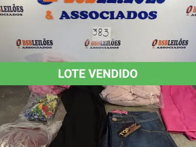 LOTE 383 - 07 – PEÇAS DE ROUPAS FEMININAS (NO ESTADO, NÃO SABEMOS SE FUNCIONA. LEILÃO NÃO TEM GARANTIA E NEM DEVOLUÇÃO, SUJEITO A POSSÍVEIS AVARIAS VISÍVEIS/OCULTAS E/OU AUSÊNCIA DE COMPONENTES)