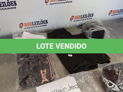 LOTE 400 - 08 – PEÇAS DE ROUPAS MASCULINAS (NO ESTADO, NÃO SABEMOS SE FUNCIONA. LEILÃO NÃO TEM GARANTIA E NEM DEVOLUÇÃO, SUJEITO A POSSÍVEIS AVARIAS VISÍVEIS/OCULTAS E/OU AUSÊNCIA DE COMPONENTES)