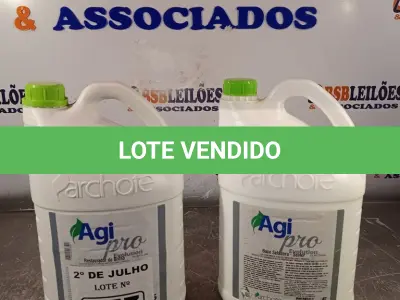 LOTE 157 - 10 LITROS DE AGI PRO SENDO 05 LITROS DE RESTAURADOR DE BRILHO E 05 LITROS DE BASE SELADORA. (NO ESTADO, LEILÃO NÃO TEM GARANTIA E NEM DEVOLUÇÃO, SUJEITO A POSSÍVEIS AVARIAS VISÍVEIS/OCULTAS E/OU AUSÊNCIA DE COMPONENTES).