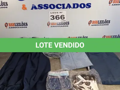 LOTE 366 - 08 – PEÇAS DE ROUPAS MASCULINAS (NO ESTADO, NÃO SABEMOS SE FUNCIONA. LEILÃO NÃO TEM GARANTIA E NEM DEVOLUÇÃO, SUJEITO A POSSÍVEIS AVARIAS VISÍVEIS/OCULTAS E/OU AUSÊNCIA DE COMPONENTES)