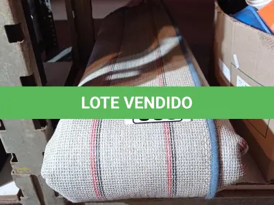 LOTE 063 - 01 TAPETE. (NO ESTADO, LEILÃO NÃO TEM GARANTIA E NEM DEVOLUÇÃO, SUJEITO A POSSÍVEIS AVARIAS VISÍVEIS/OCULTAS E/OU AUSÊNCIA DE COMPONENTES).