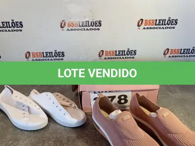 LOTE 278 - 02 – PARES DE CALÇADOS FEMININO Nº 39 (NO ESTADO, NÃO SABEMOS SE FUNCIONA. LEILÃO NÃO TEM GARANTIA E NEM DEVOLUÇÃO, SUJEITO A POSSÍVEIS AVARIAS VISÍVEIS/OCULTAS E/OU AUSÊNCIA DE COMPONENTES)