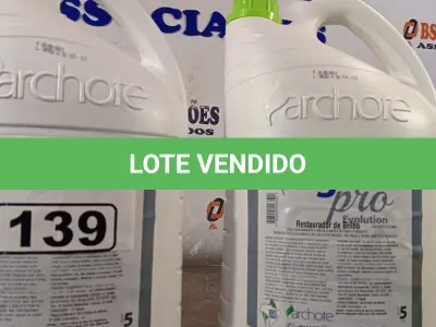 LOTE 139 - 10 LITROS DE AGI PRO RESTAURADOR DE BRILHO. (NO ESTADO, LEILÃO NÃO TEM GARANTIA E NEM DEVOLUÇÃO, SUJEITO A POSSÍVEIS AVARIAS VISÍVEIS/OCULTAS E/OU AUSÊNCIA DE COMPONENTES).
