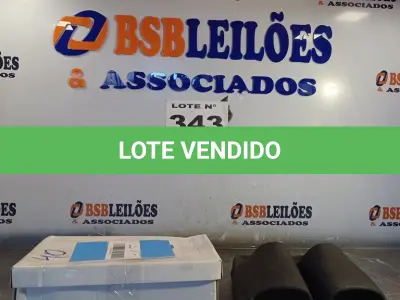 LOTE 343 - 02 – PARES DE CALÇADOS Nº 40 (NO ESTADO, NÃO SABEMOS SE FUNCIONA. LEILÃO NÃO TEM GARANTIA E NEM DEVOLUÇÃO, SUJEITO A POSSÍVEIS AVARIAS VISÍVEIS/OCULTAS E/OU AUSÊNCIA DE COMPONENTES)