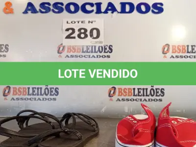 LOTE 280 - 02 – PARES DE CALÇADOS FEMININO Nº 37 (NO ESTADO, NÃO SABEMOS SE FUNCIONA. LEILÃO NÃO TEM GARANTIA E NEM DEVOLUÇÃO, SUJEITO A POSSÍVEIS AVARIAS VISÍVEIS/OCULTAS E/OU AUSÊNCIA DE COMPONENTES)