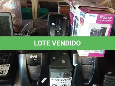 LOTE 076 - 04 NOBREAKS E 01 ESTABILIZADOR MARCAS E MODELOS DIVERSOS PARA RETIRADA DE PEÇAS. (NO ESTADO, LEILÃO NÃO TEM GARANTIA E NEM DEVOLUÇÃO, SUJEITO A POSSÍVEIS AVARIAS VISÍVEIS/OCULTAS E/OU AUSÊNCIA DE COMPONENTES).